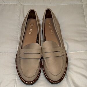 Jellypop Women's Tan Loafers